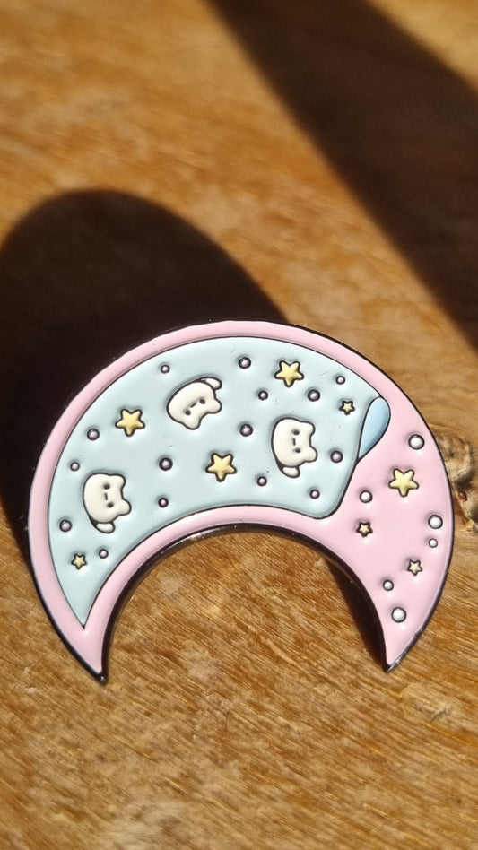 Pin - Bubbly moon