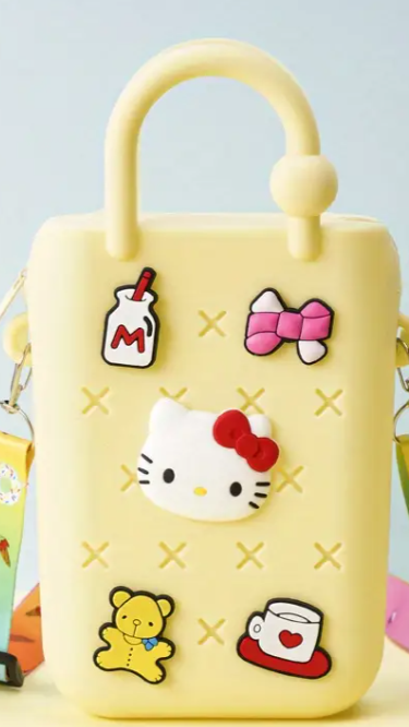 Mobilväska med charms